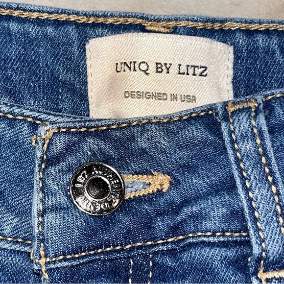 Uniq By Litz Distressed Bellbottom Flare Leg Denim Jeans size 27/5 - Picture 7 of 9